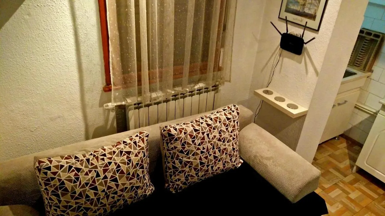 Rompromo Plus Accommodation Bucharest 0*,