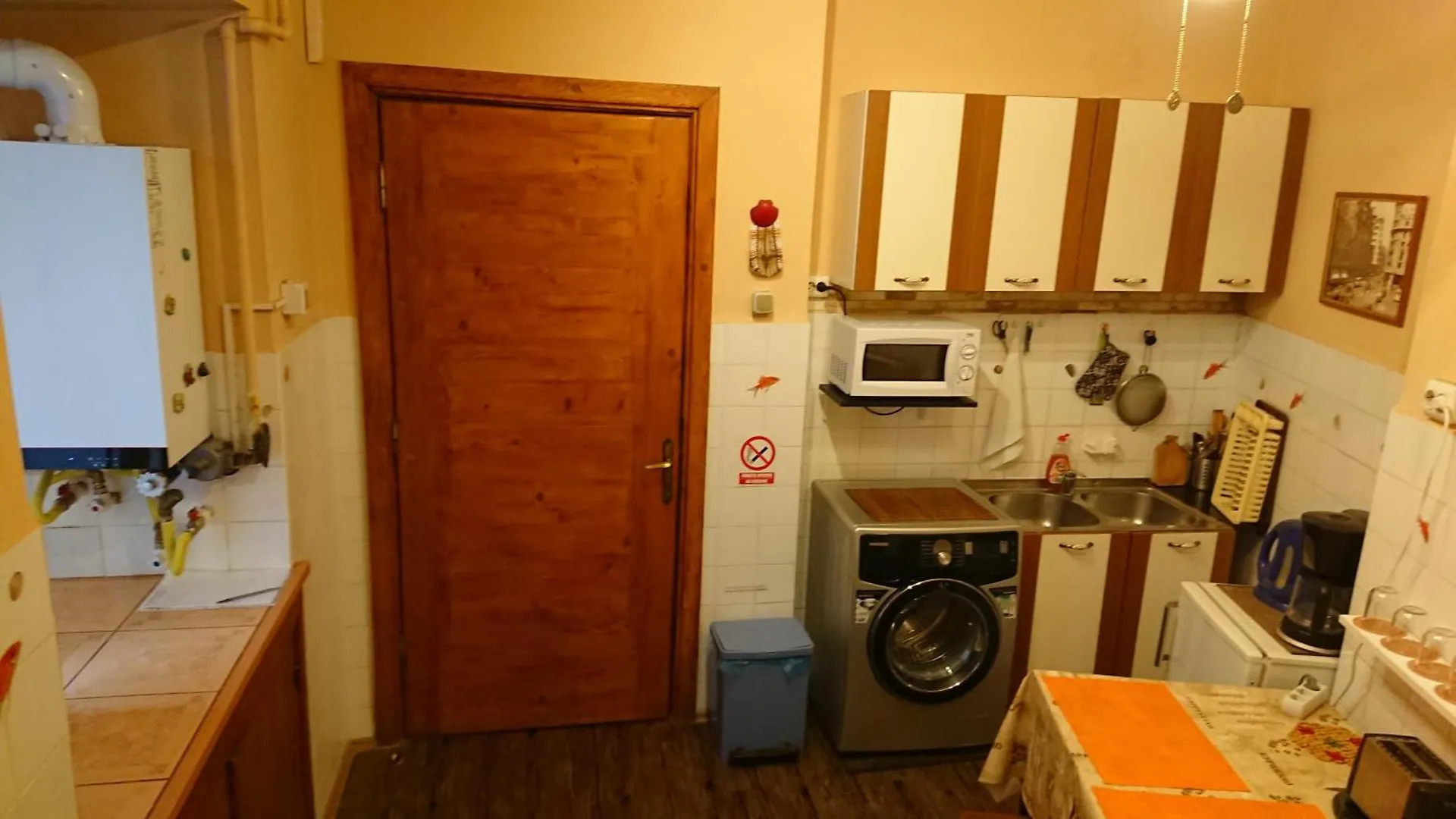 Rompromo Plus Accommodation Bucharest 0*,
